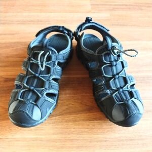 Hi-Tec "Cove" Sandals, Size 10